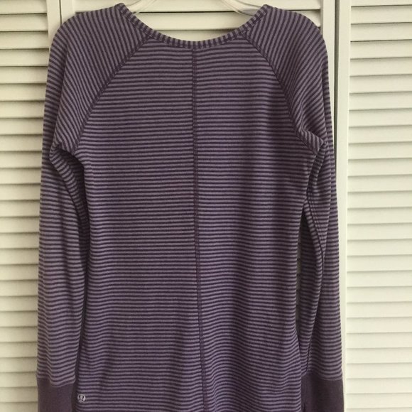 SOLD Lululemon purple sweatshirt fits size 8 or 10 - Picture 4 of 8